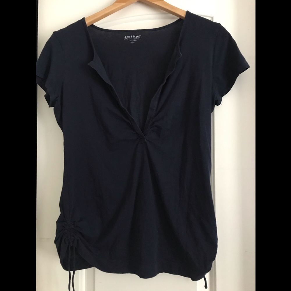 PEA IN THE POD ✨ DEEP V MATERNITY SHIRT